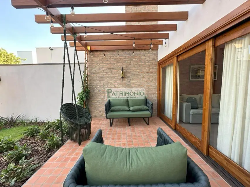 Casa de Condomínio com 4 quartos à venda, 396m2 em Holambra - SP - imagem 3 Foto 3 de Casa de Condomínio com 4 quartos à venda, 396m2 em Holambra - SP