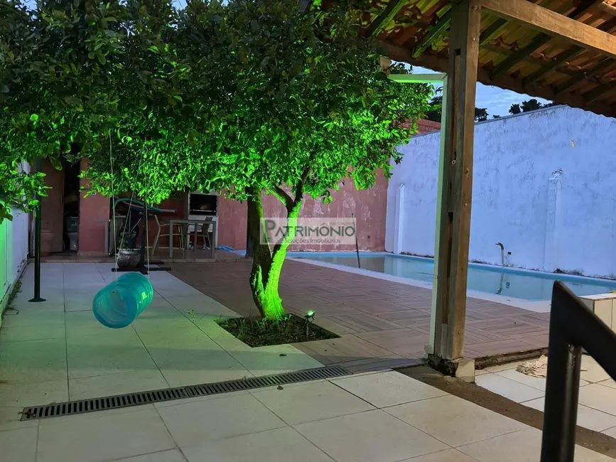 Foto 9 de Casa com 3 quartos à venda, 240m2 em Jaguariuna - SP