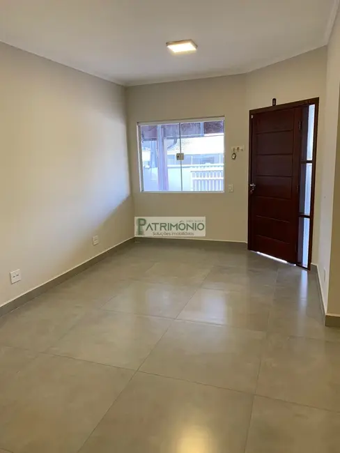 Foto 3 de Casa com 2 quartos à venda, 103m2 em Jaguariuna - SP