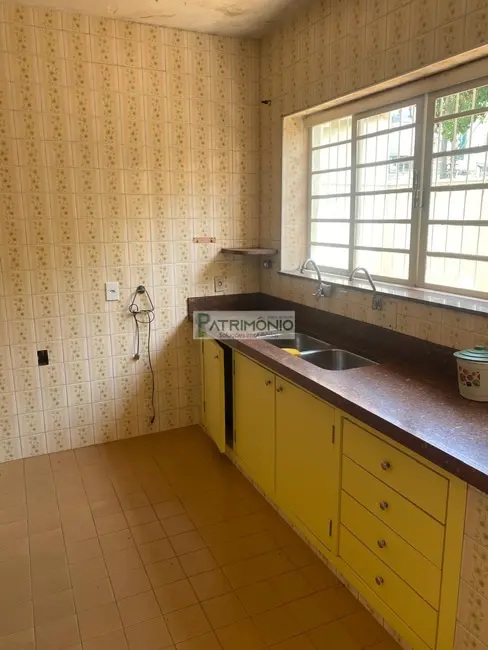 Foto 2 de Sala Comercial com 3 quartos à venda, 260m2 em Pedreira - SP
