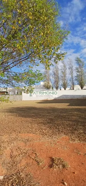 Foto 2 de Terreno / Lote à venda, 1358m2 em Jaguariuna - SP