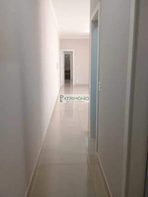 Foto 4 de Casa com 2 quartos à venda, 83m2 em Jaguariuna - SP