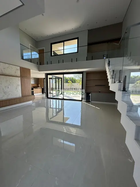 Foto 1 de Casa de Condomínio com 3 quartos à venda, 304m2 em Jaguariuna - SP