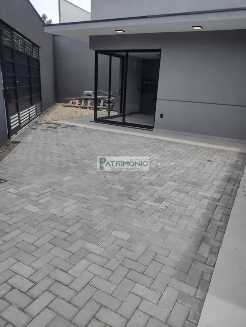 Foto 9 de Casa com 3 quartos à venda e para alugar, 131m2 em Jaguariuna - SP