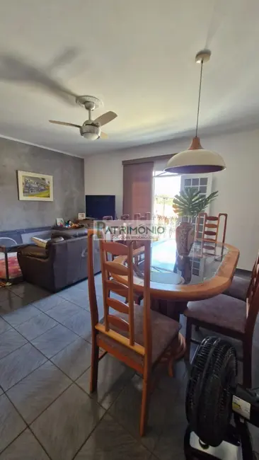 Foto 4 de Casa com 3 quartos à venda, 400m2 em Jaguariuna - SP