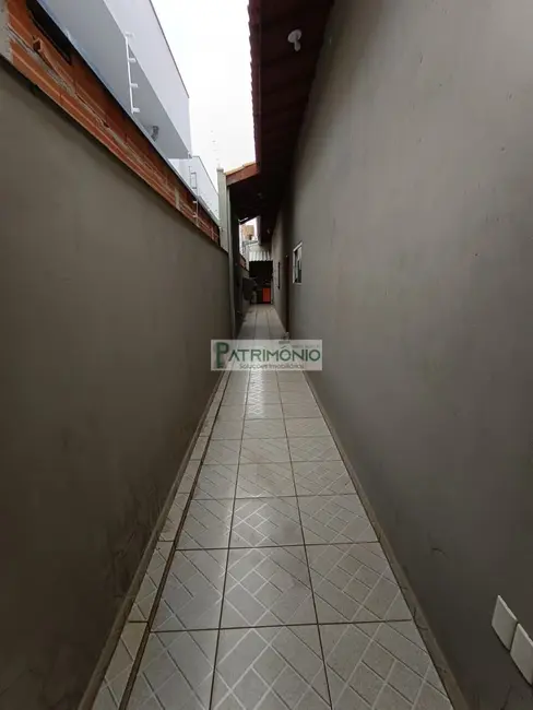 Foto 4 de Casa com 2 quartos à venda, 79m2 em Jaguariuna - SP