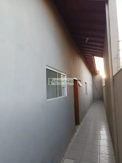 Foto 5 de Casa com 2 quartos à venda, 79m2 em Jaguariuna - SP
