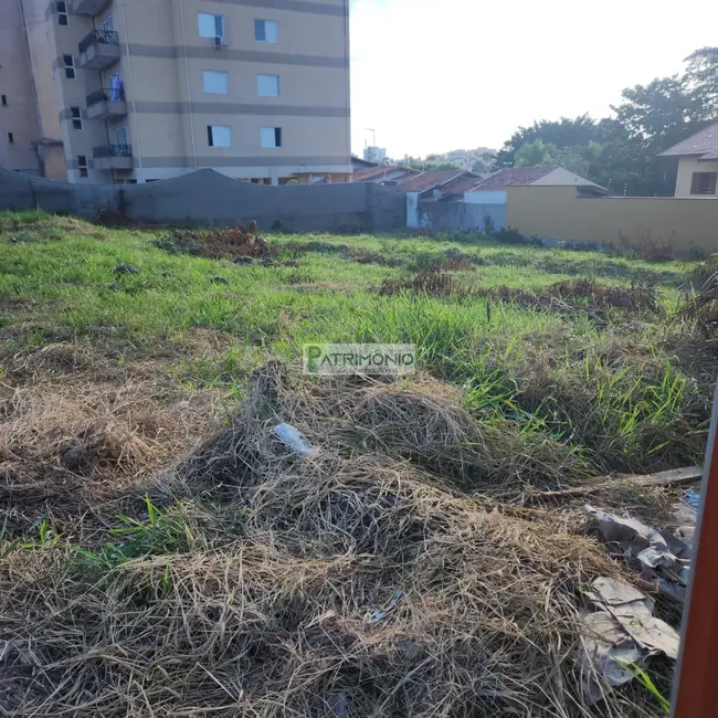 Foto 3 de Terreno / Lote à venda, 820m2 em Jaguariuna - SP