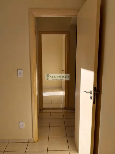 Foto 3 de Apartamento com 2 quartos à venda e para alugar, 59m2 em Jaguariuna - SP