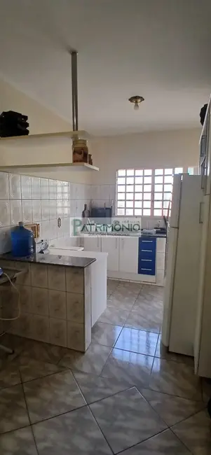 Foto 7 de Casa com 2 quartos à venda, 141m2 em Jaguariuna - SP