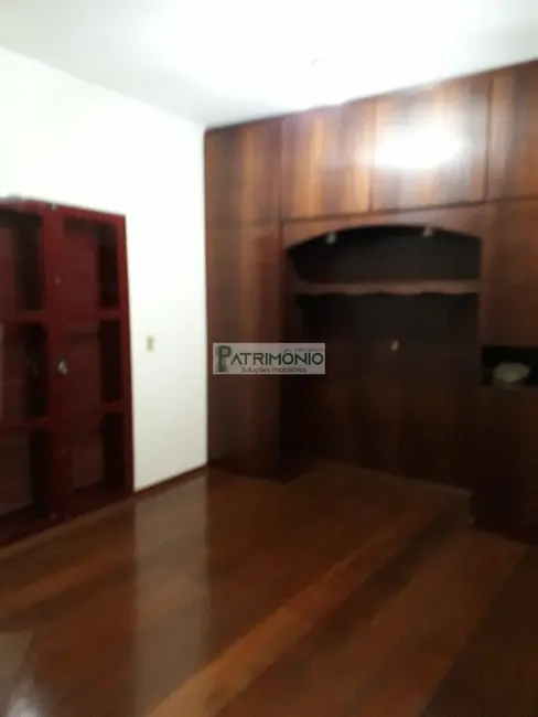 Foto 4 de Casa com 4 quartos à venda, 239m2 em Centro, Jaguariuna - SP