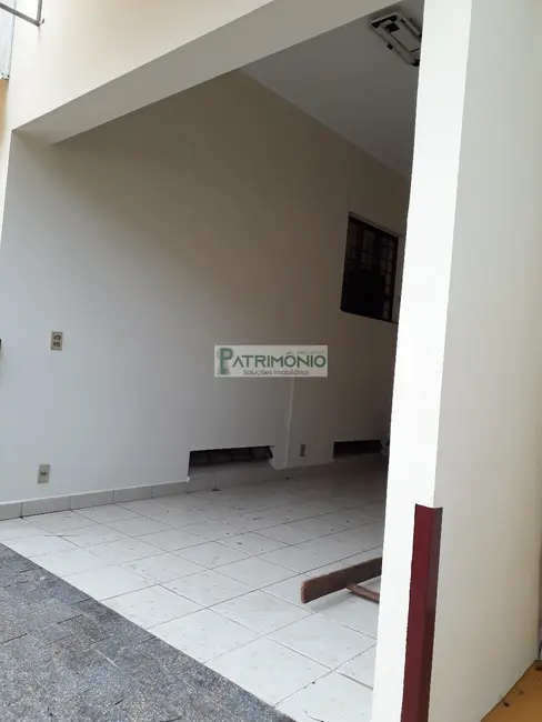 Foto 9 de Casa com 4 quartos à venda, 239m2 em Centro, Jaguariuna - SP