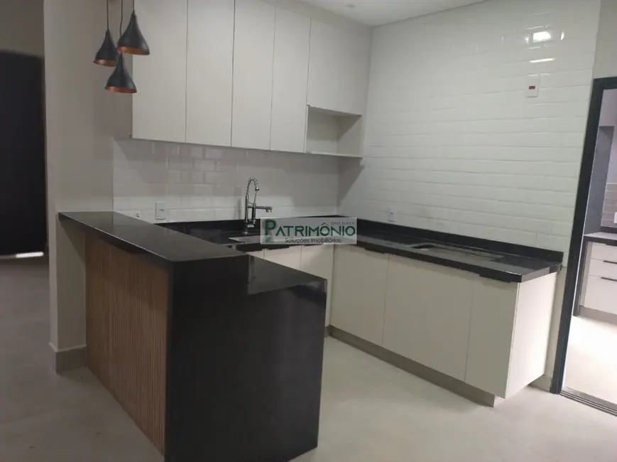 Foto 2 de Casa de Condomínio com 3 quartos à venda, 135m2 em Jardim Flamboyant, Paulinia - SP