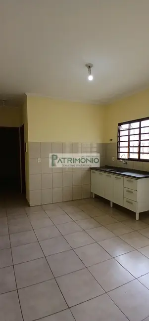 Foto 3 de Casa com 2 quartos à venda, 80m2 em Jaguariuna - SP