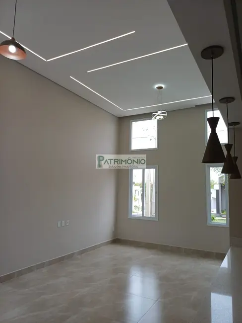 Foto 2 de Casa de Condomínio com 3 quartos à venda, 170m2 em Jaguariuna - SP