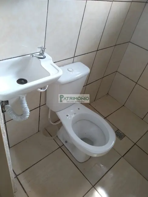 Foto 2 de Casa com 2 quartos à venda, 250m2 em Pedreira - SP