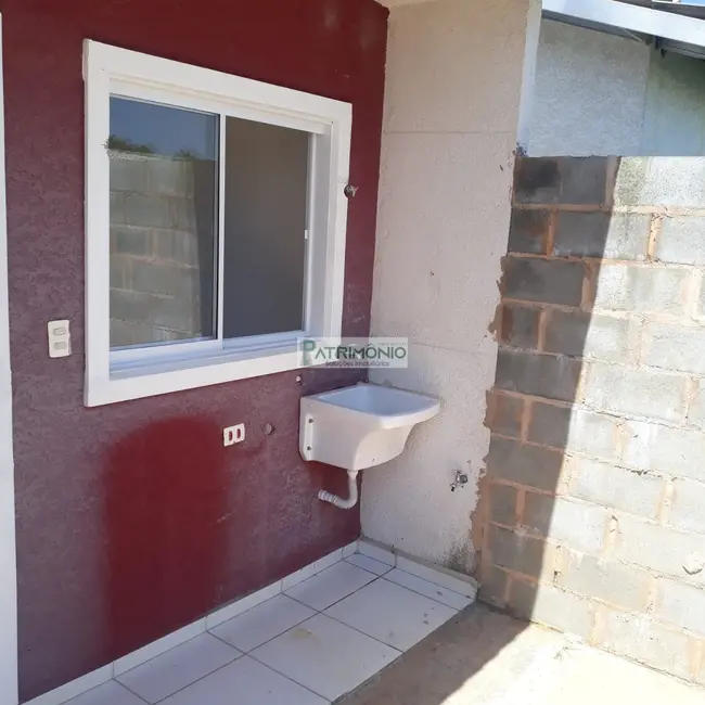 Foto 3 de Casa de Condomínio com 2 quartos à venda, 55m2 em Holambra - SP