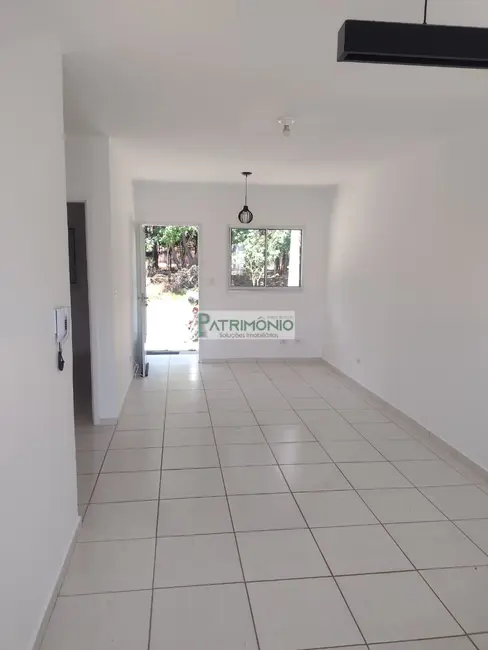 Foto 9 de Casa de Condomínio com 2 quartos à venda, 55m2 em Holambra - SP
