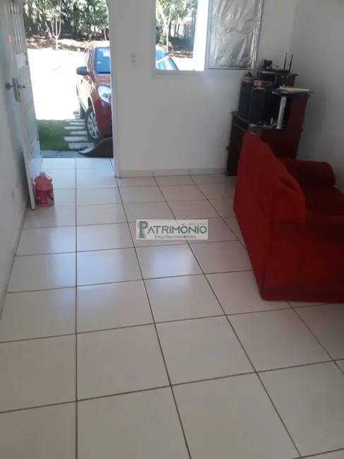 Foto 4 de Casa de Condomínio com 2 quartos à venda, 55m2 em Holambra - SP