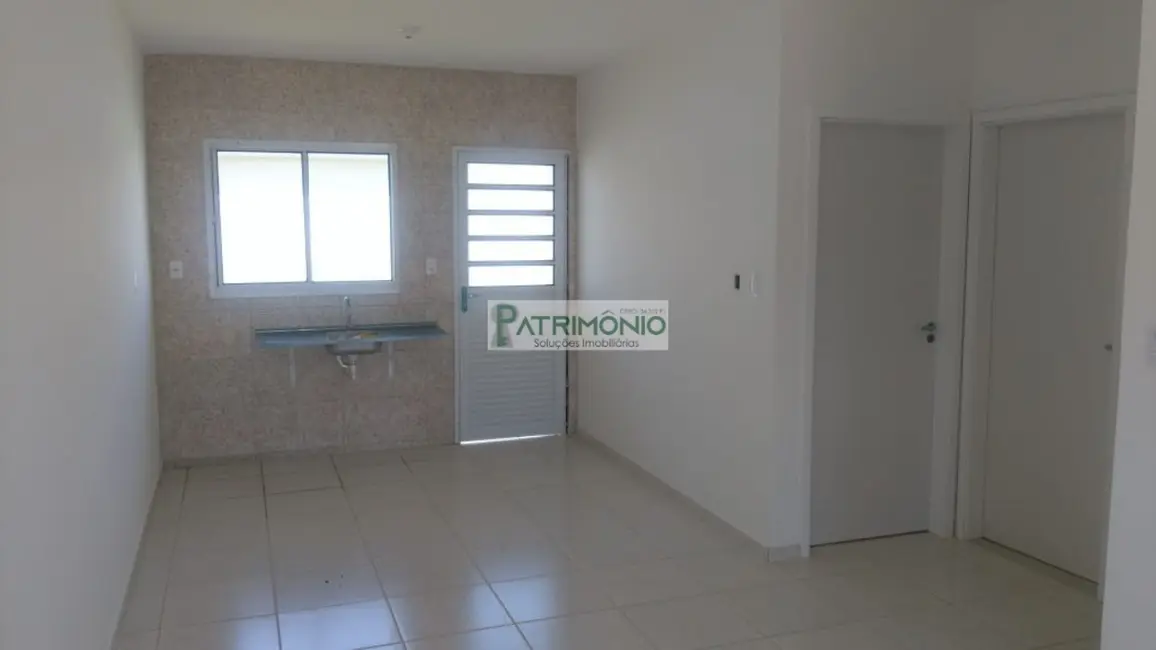 Foto 7 de Casa de Condomínio com 2 quartos à venda, 55m2 em Holambra - SP