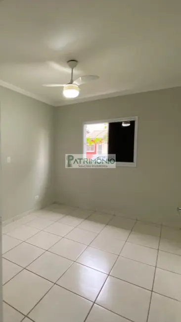 Foto 7 de Casa de Condomínio com 2 quartos à venda, 80m2 em Holambra - SP