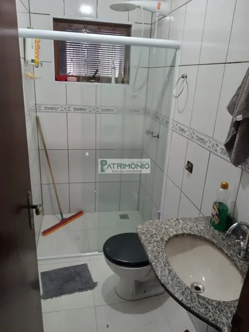 Casa com 2 quartos à venda, 195m2 em Jaguariuna - SP - imagem 5 Foto 5 de Casa com 2 quartos à venda, 195m2 em Jaguariuna - SP