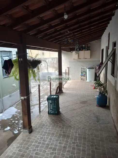 Casa com 2 quartos à venda, 195m2 em Jaguariuna - SP - imagem 2 Foto 2 de Casa com 2 quartos à venda, 195m2 em Jaguariuna - SP