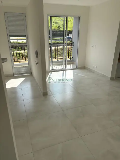 Foto 2 de Apartamento com 2 quartos à venda e para alugar, 49m2 em Jaguariuna - SP