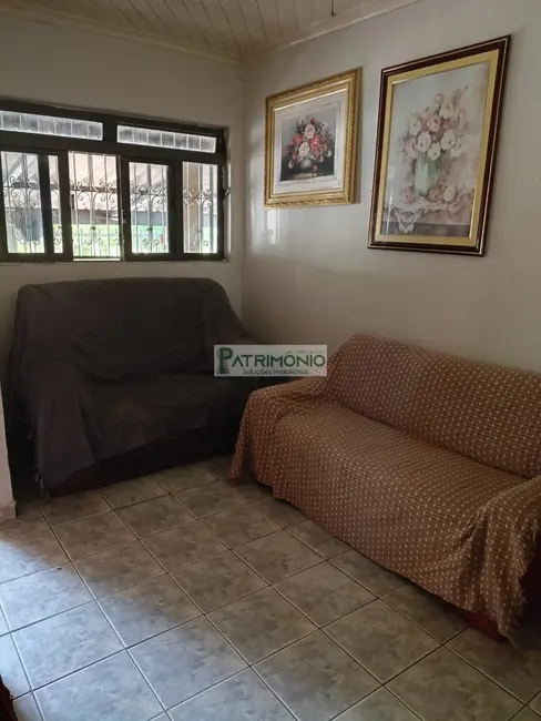 Casa com 5 quartos à venda, 250m2 em Jaguariuna - SP - imagem 1 Foto 1 de Casa com 5 quartos à venda, 250m2 em Jaguariuna - SP