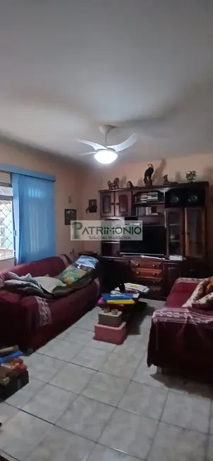 Foto 5 de Casa com 3 quartos à venda e para alugar, 200m2 em Jaguariuna - SP