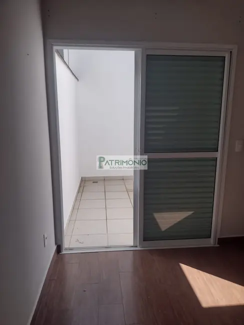 Foto 7 de Casa de Condomínio com 3 quartos para alugar, 180m2 em Jaguariuna - SP
