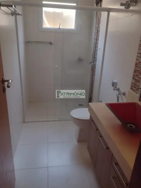 Foto 9 de Casa de Condomínio com 3 quartos para alugar, 180m2 em Jaguariuna - SP