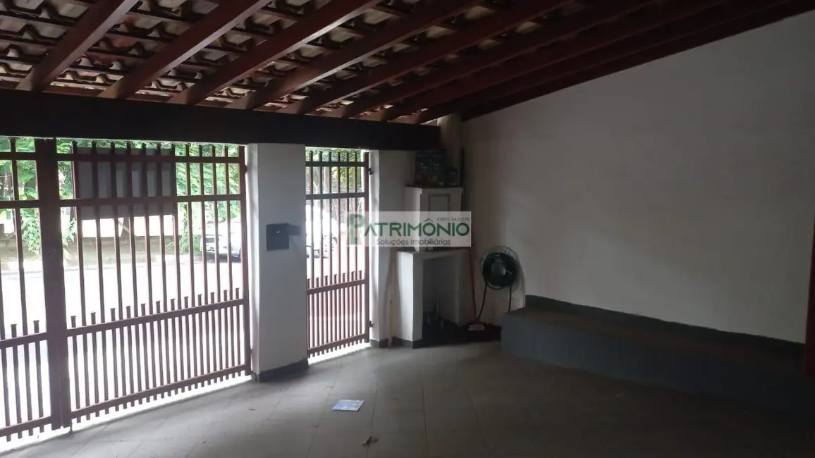 Foto 1 de Casa com 2 quartos à venda, 298m2 em Jaguariuna - SP