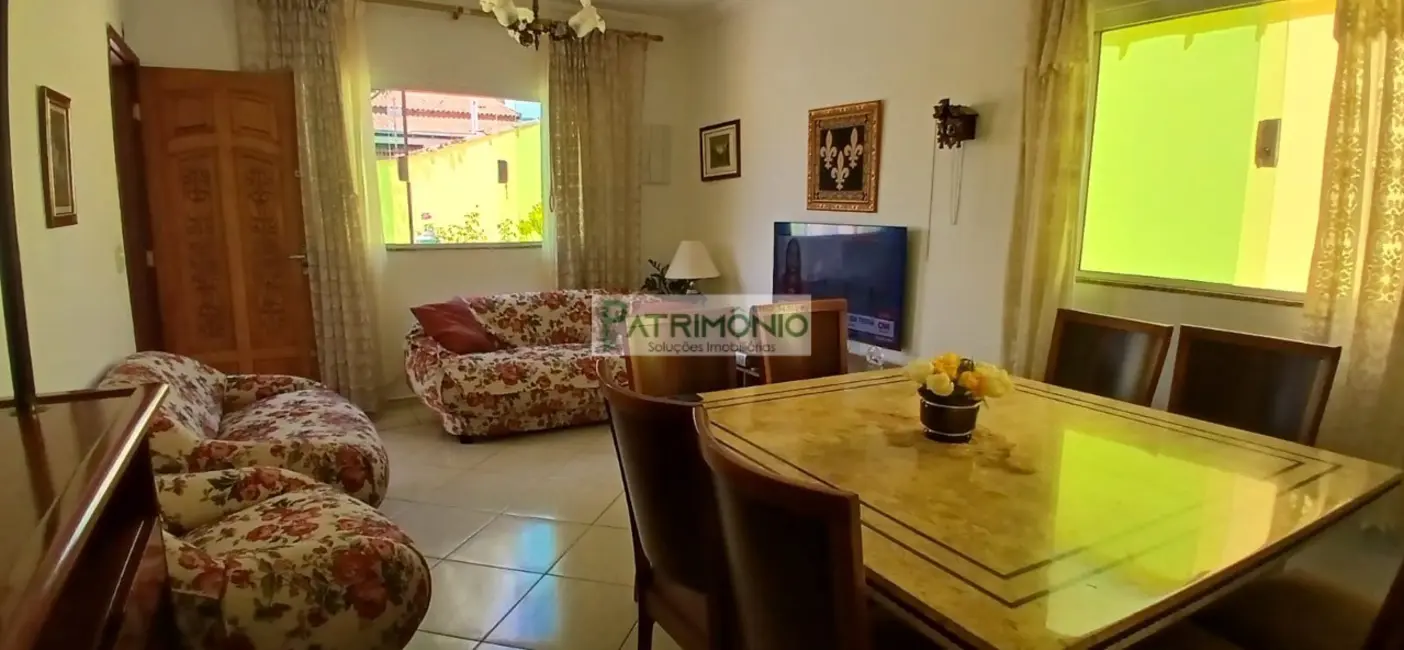 Foto 3 de Casa com 3 quartos à venda, 135m2 em Jaguariuna - SP