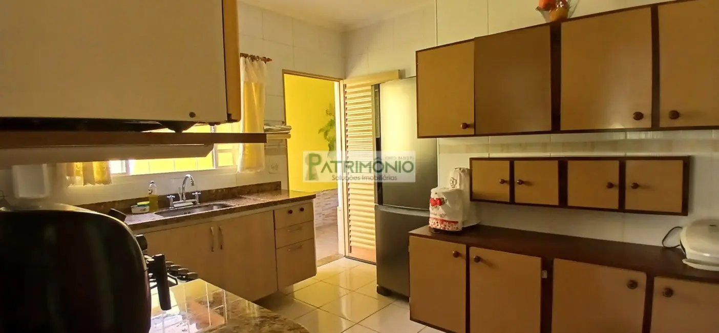 Foto 7 de Casa com 3 quartos à venda, 135m2 em Jaguariuna - SP