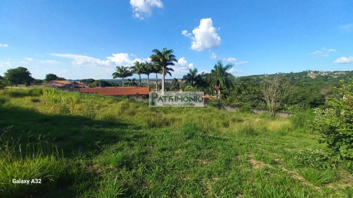 Foto 1 de Terreno / Lote à venda, 500m2 em Jaguariuna - SP