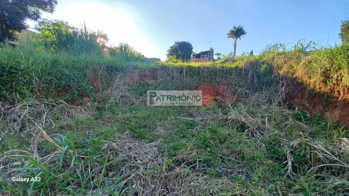 Foto 1 de Terreno / Lote à venda, 550m2 em Jaguariuna - SP