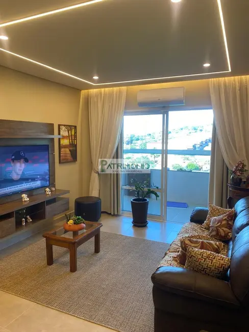 Foto 2 de Apartamento com 2 quartos à venda, 83m2 em Jaguariuna - SP