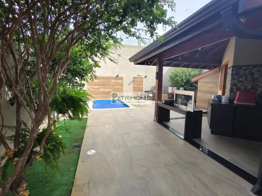 Foto 9 de Casa com 3 quartos à venda, 244m2 em Centro, Jaguariuna - SP