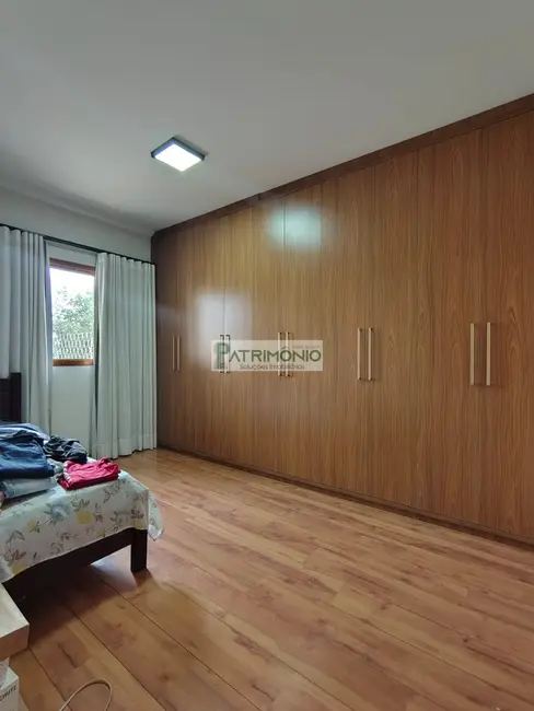 Foto 6 de Casa com 3 quartos à venda, 244m2 em Centro, Jaguariuna - SP