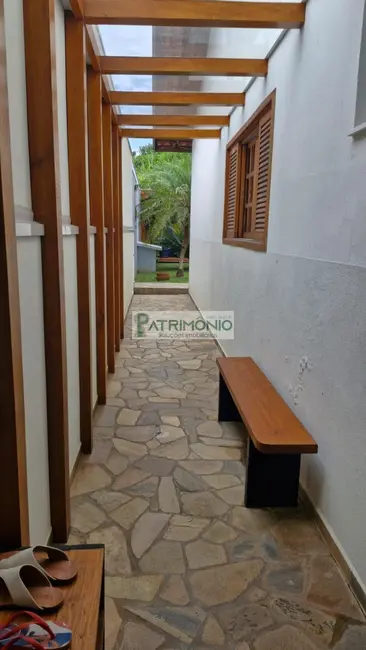Foto 4 de Casa com 3 quartos à venda, 272m2 em Pedreira - SP