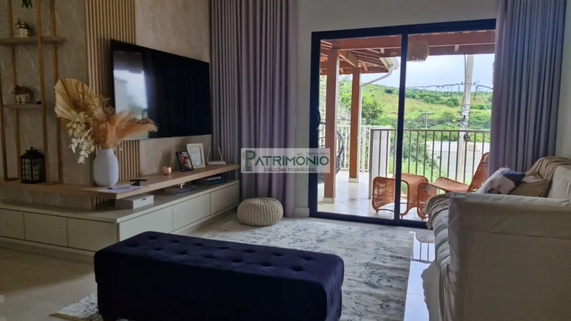 Foto 1 de Casa com 3 quartos à venda, 272m2 em Pedreira - SP