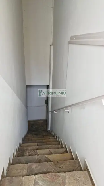 Foto 2 de Casa com 3 quartos à venda, 272m2 em Pedreira - SP