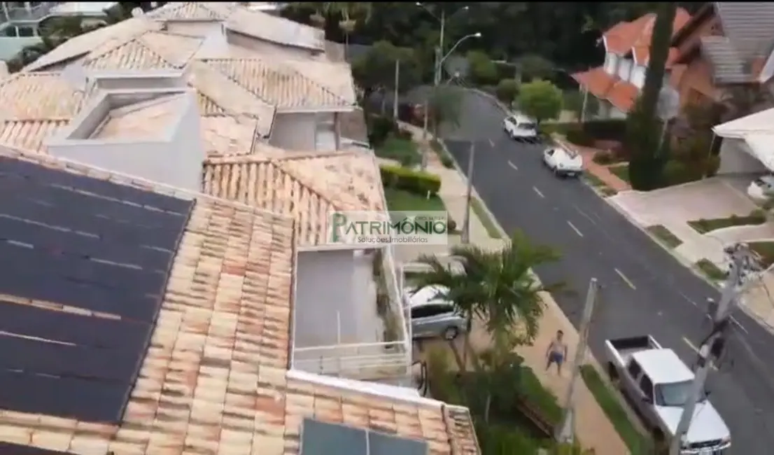 Foto 3 de Casa de Condomínio com 3 quartos à venda, 262m2 em Loteamento Chácara Prado, Campinas - SP
