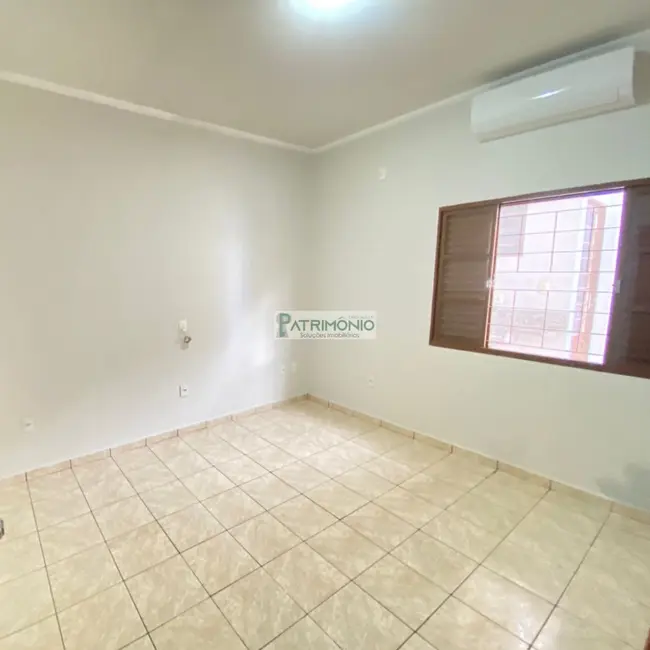 Foto 6 de Casa de Condomínio com 3 quartos à venda e para alugar, 191m2 em Jaguariuna - SP