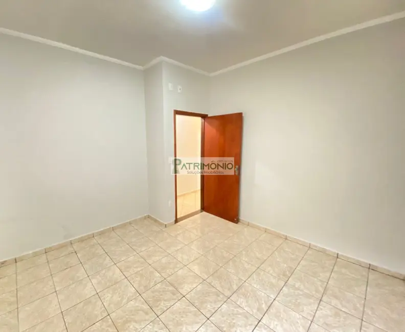 Foto 4 de Casa de Condomínio com 3 quartos à venda e para alugar, 191m2 em Jaguariuna - SP