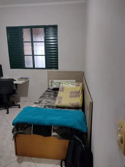 Foto 3 de Casa com 4 quartos à venda, 168m2 em Jaguariuna - SP