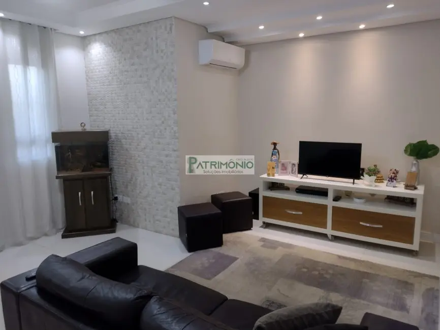 Foto 1 de Casa com 4 quartos à venda, 168m2 em Jaguariuna - SP