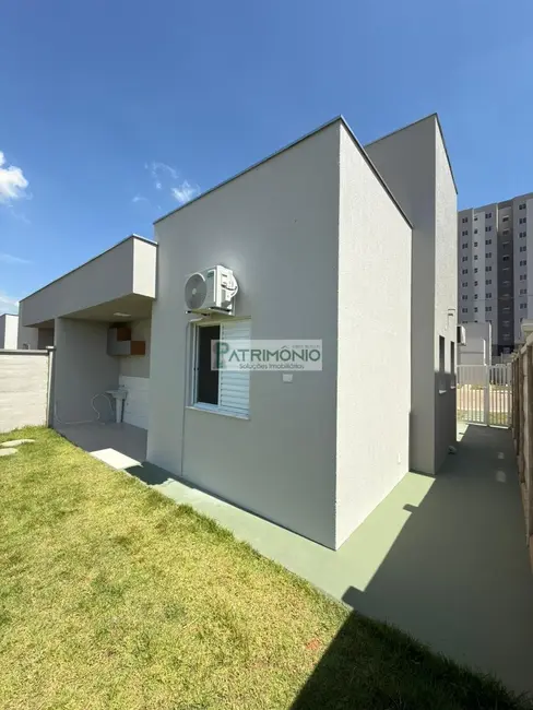Foto 7 de Casa de Condomínio com 2 quartos à venda, 69m2 em Jaguariuna - SP