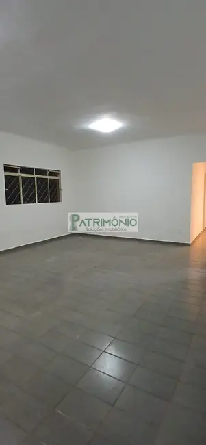 Casa com 3 quartos para alugar, 220m2 em Jaguariuna - SP - imagem 7 Foto 7 de Casa com 3 quartos para alugar, 220m2 em Jaguariuna - SP